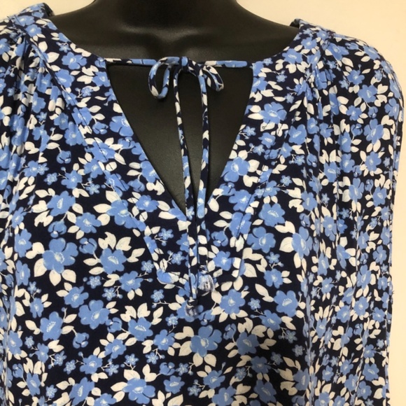 Old Navy Sleeveless top Size L. (B) - Picture 2 of 4